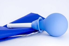 clisma de curățare pentru a elimina paraziții din organism